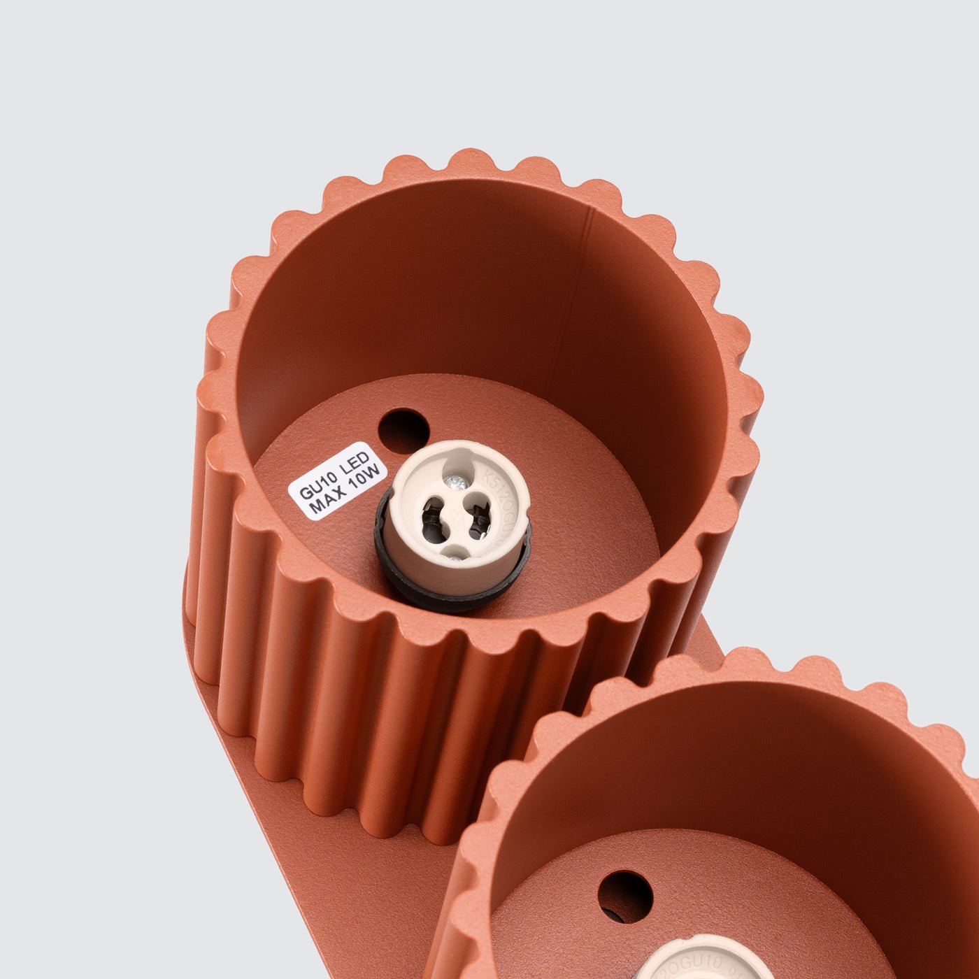 Deckenleuchte "AURA 2" – Deckenleuchte in Roter Ocker | Dexity Lichtdesign