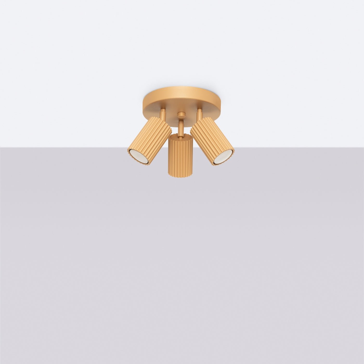 Deckenleuchte "KARBON 3P" – Deckenleuchte in Golden | Dexity Lichtdesign