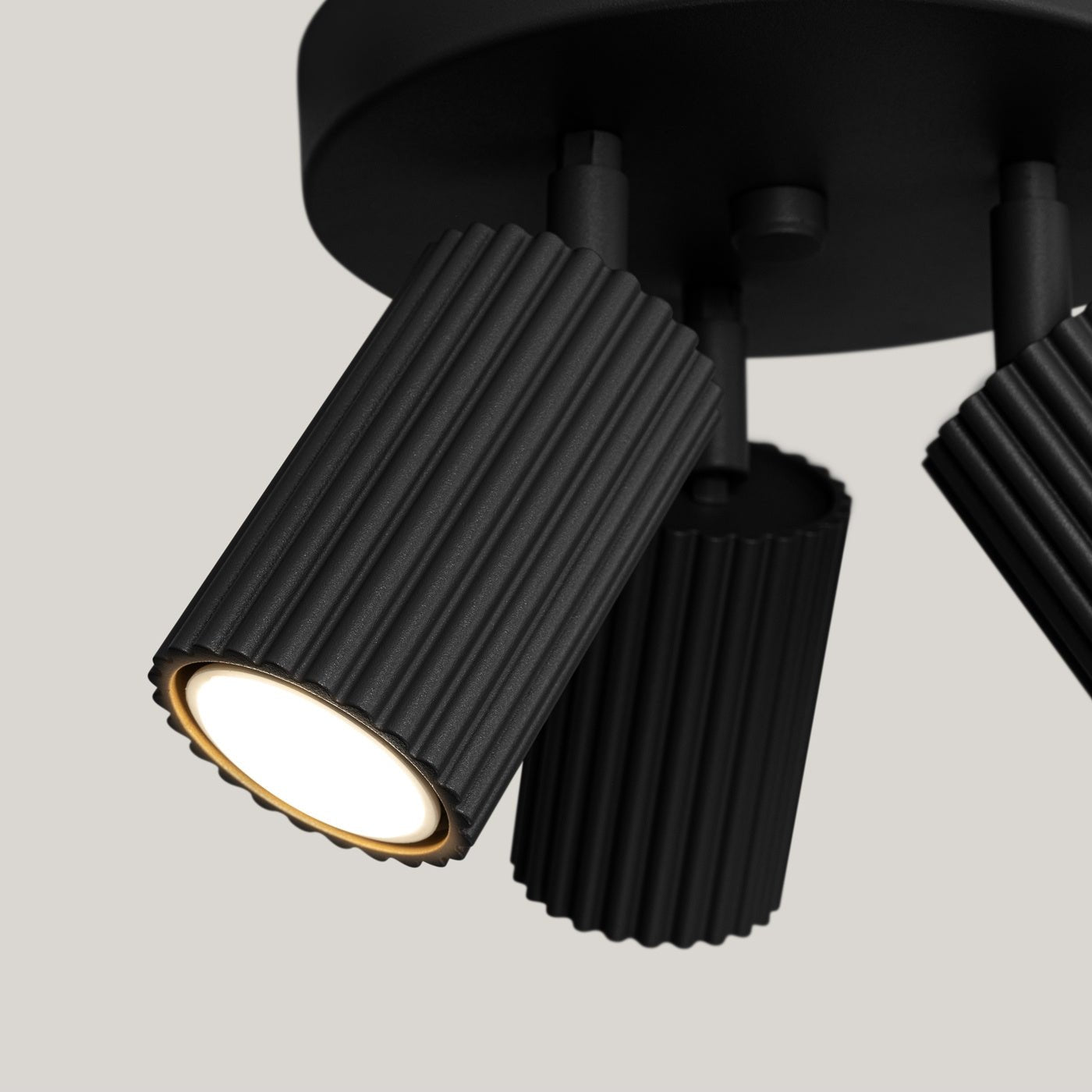 Deckenleuchte "KARBON 3P" – Deckenleuchte in Schwarz | Dexity Lichtdesign