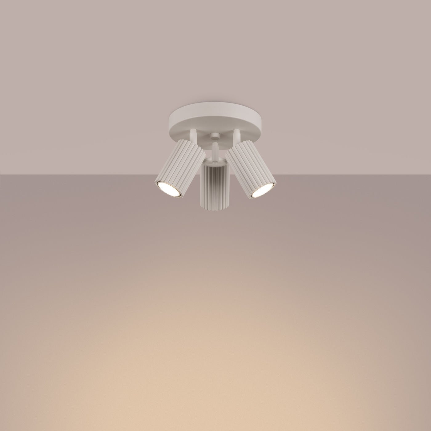 Deckenleuchte "KARBON 3P" – Deckenleuchte in Beige | Dexity Lichtdesign
