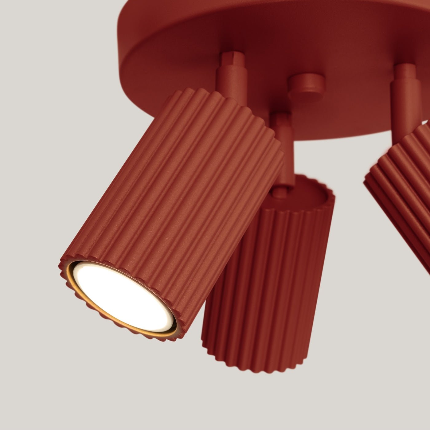 Deckenleuchte "KARBON 3P" – Deckenleuchte in Roter Ocker | Dexity Lichtdesign