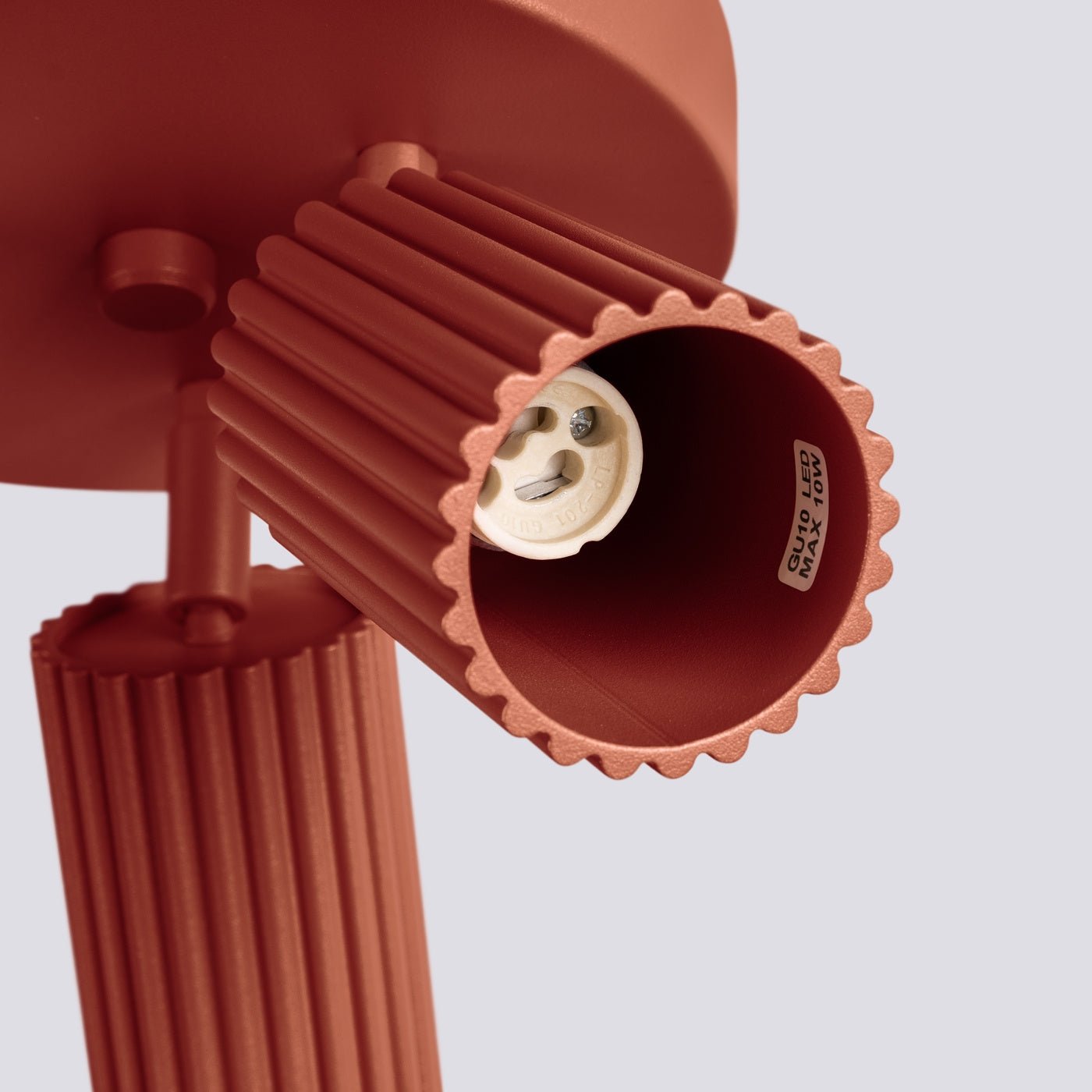Deckenleuchte "KARBON 3P" – Deckenleuchte in Roter Ocker | Dexity Lichtdesign