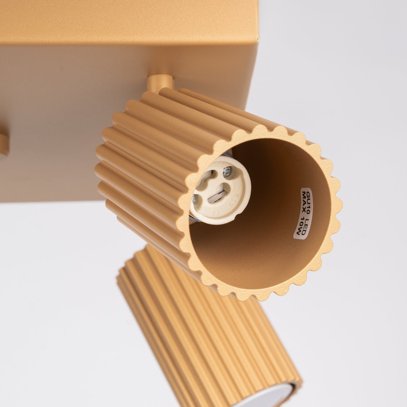 Deckenleuchte "KARBON 4" – Deckenleuchte in Golden | Dexity Lichtdesign