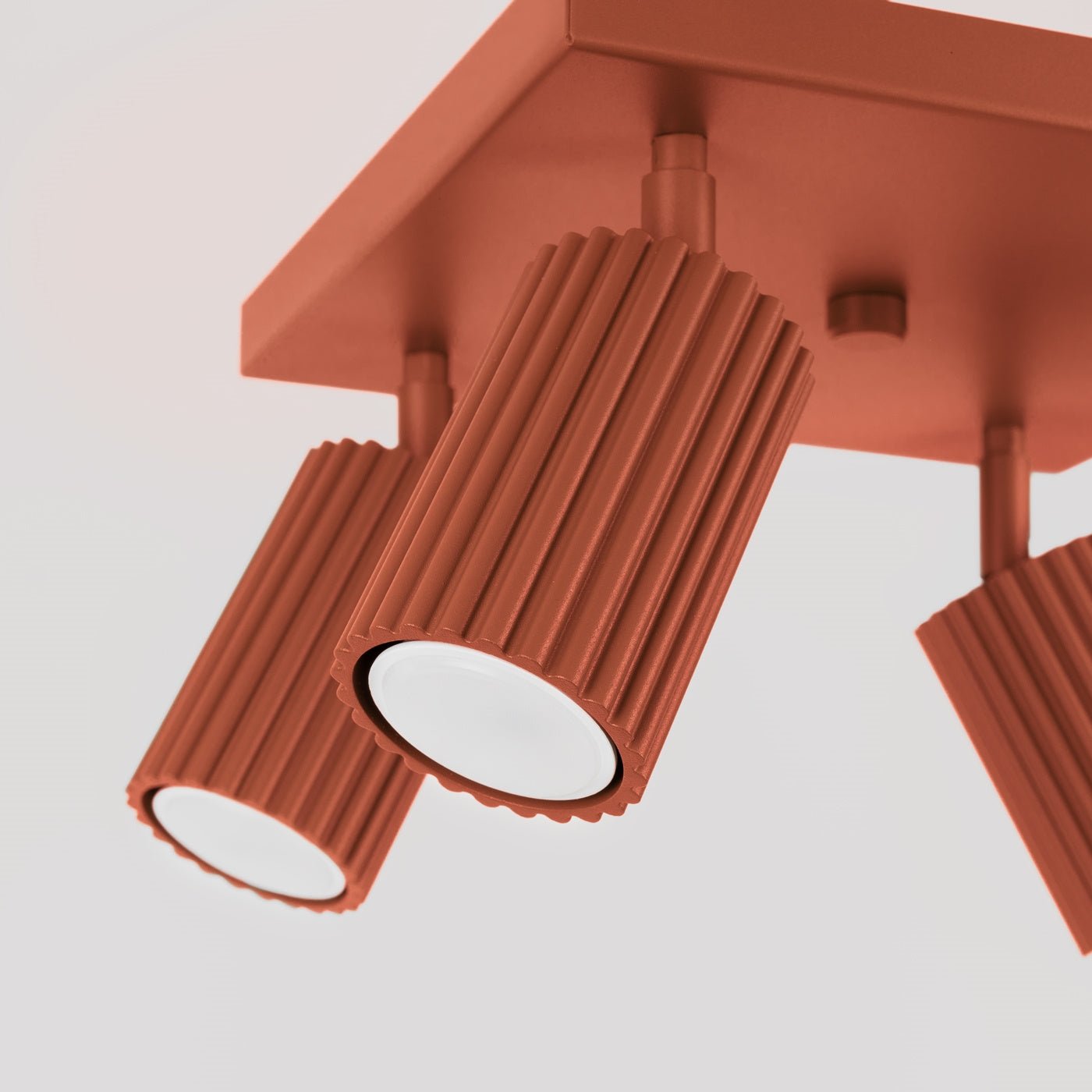 Deckenleuchte "KARBON 4" – Deckenleuchte in Roter Ocker | Dexity Lichtdesign
