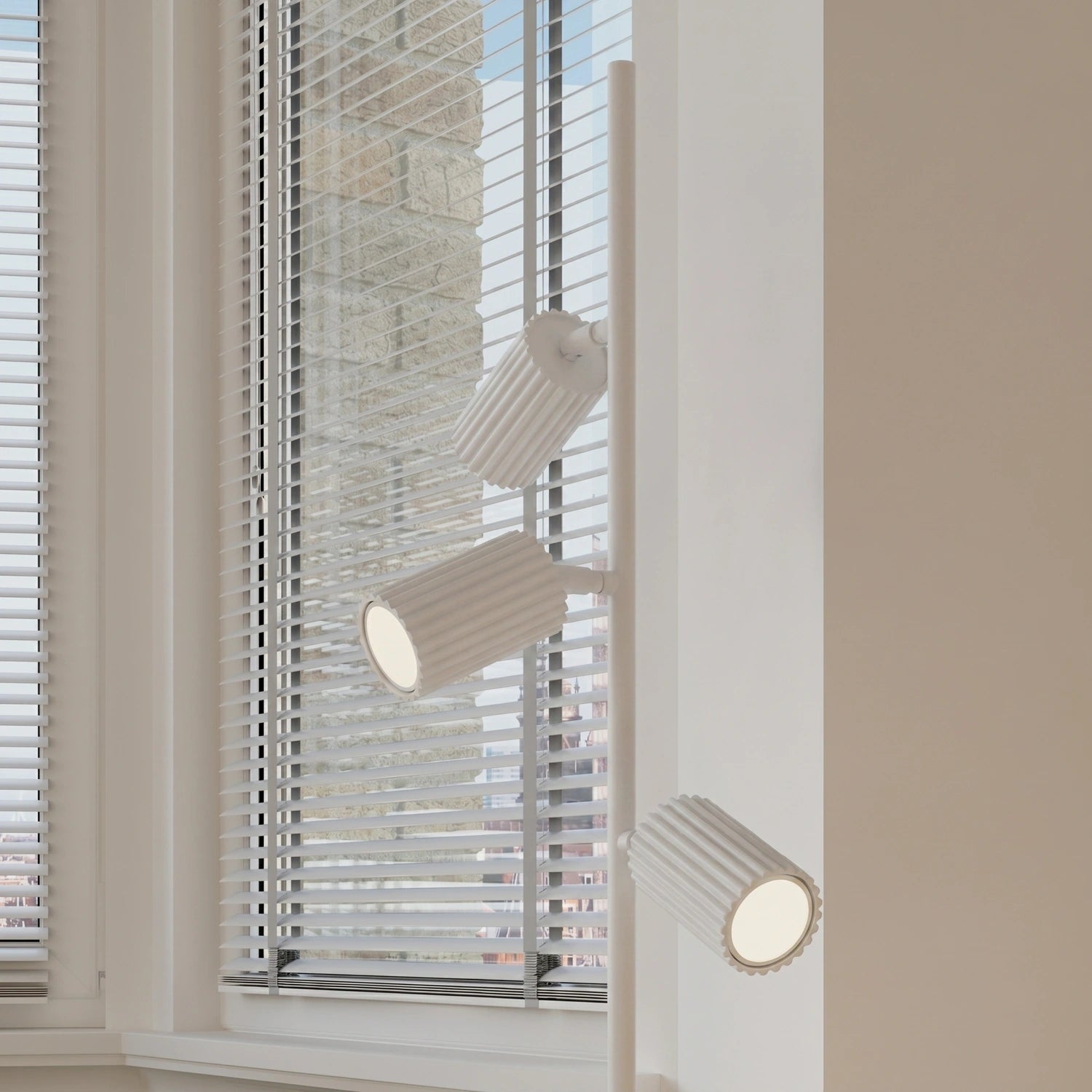 Stehlampe "KARBON 3"