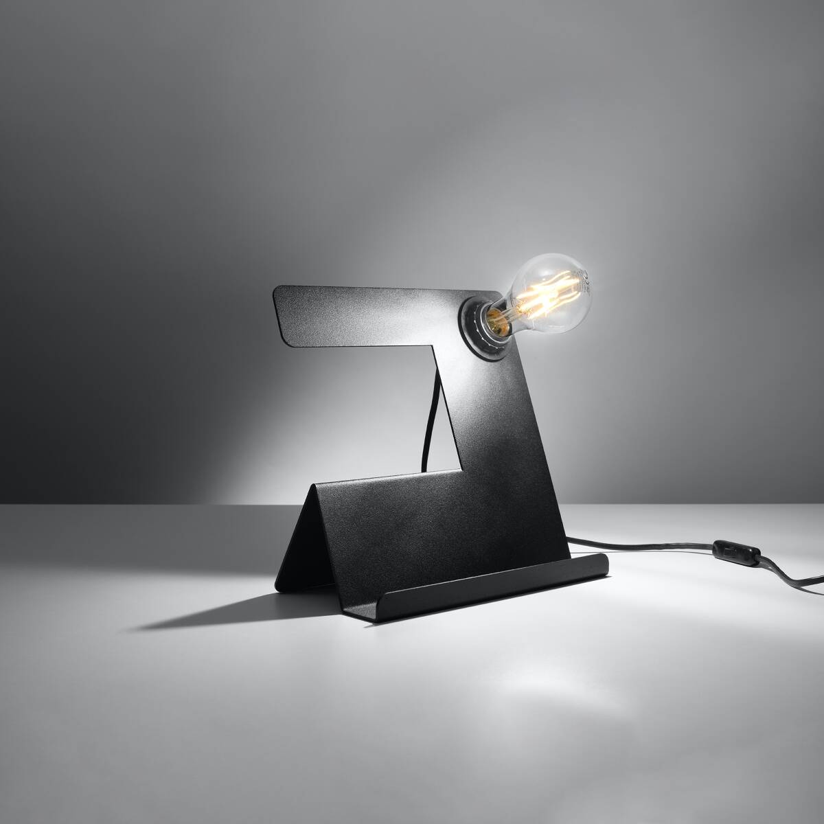 Tischleuchte "Incline" – Schreibtischlampen in Schwarz | Dexity Lichtdesign