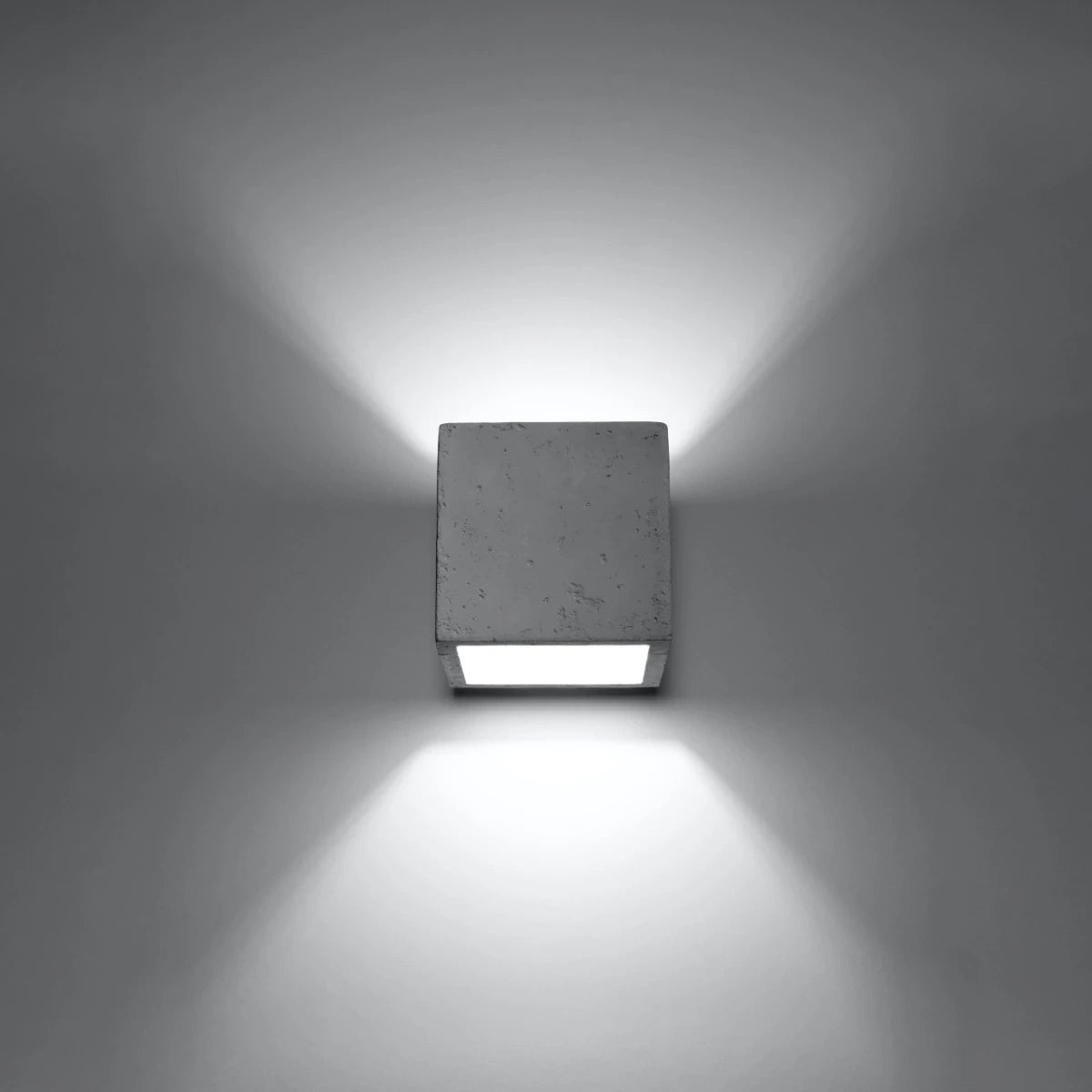 Beton-Wandleuchte "QUAD"