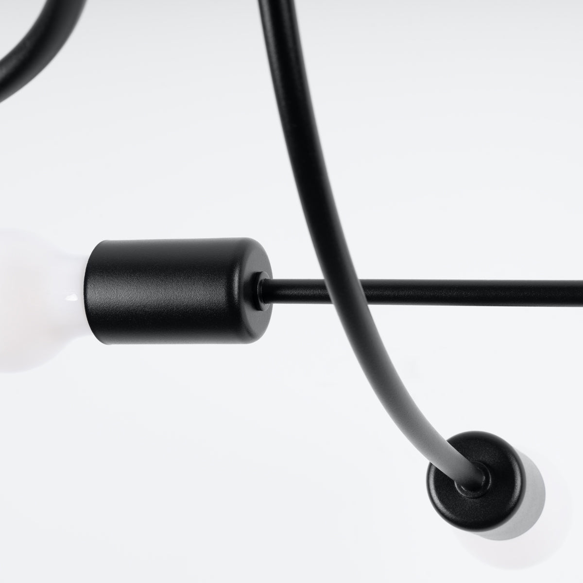 Kronleuchter "LEVAR 6" – Kronleuchter in Schwarz | Dexity Lichtdesign