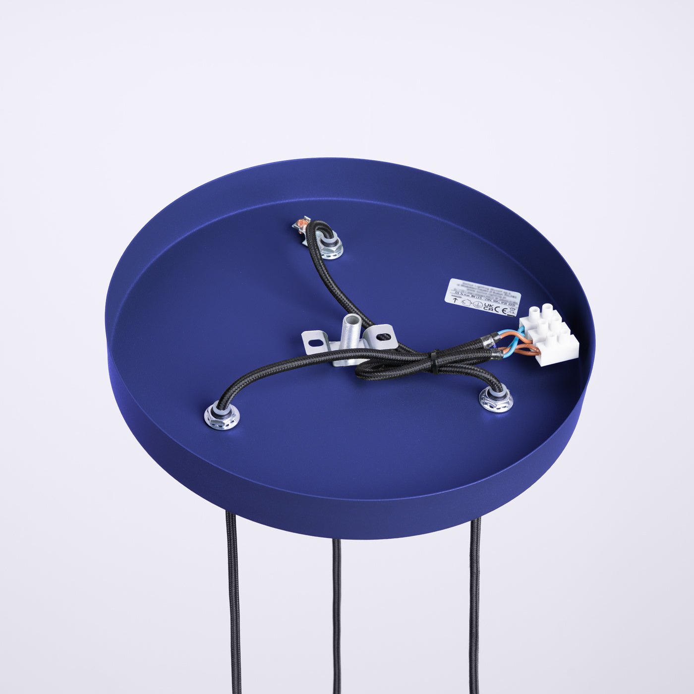 Pendelleuchte "HALO 3P" – Pendelleuchten in Ultramarin | Dexity Lichtdesign