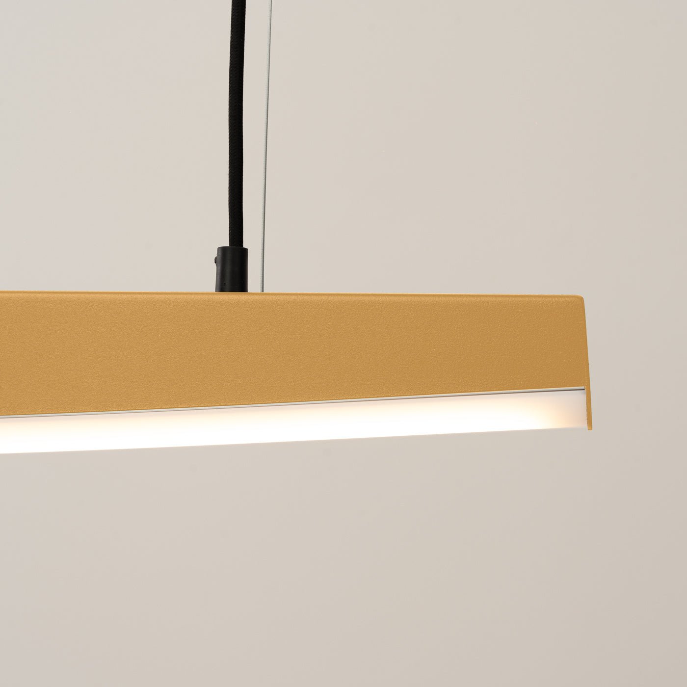 Pendelleuchte "JORUN 150" 3000K – Pendelleuchte in Golden | Dexity Lichtdesign