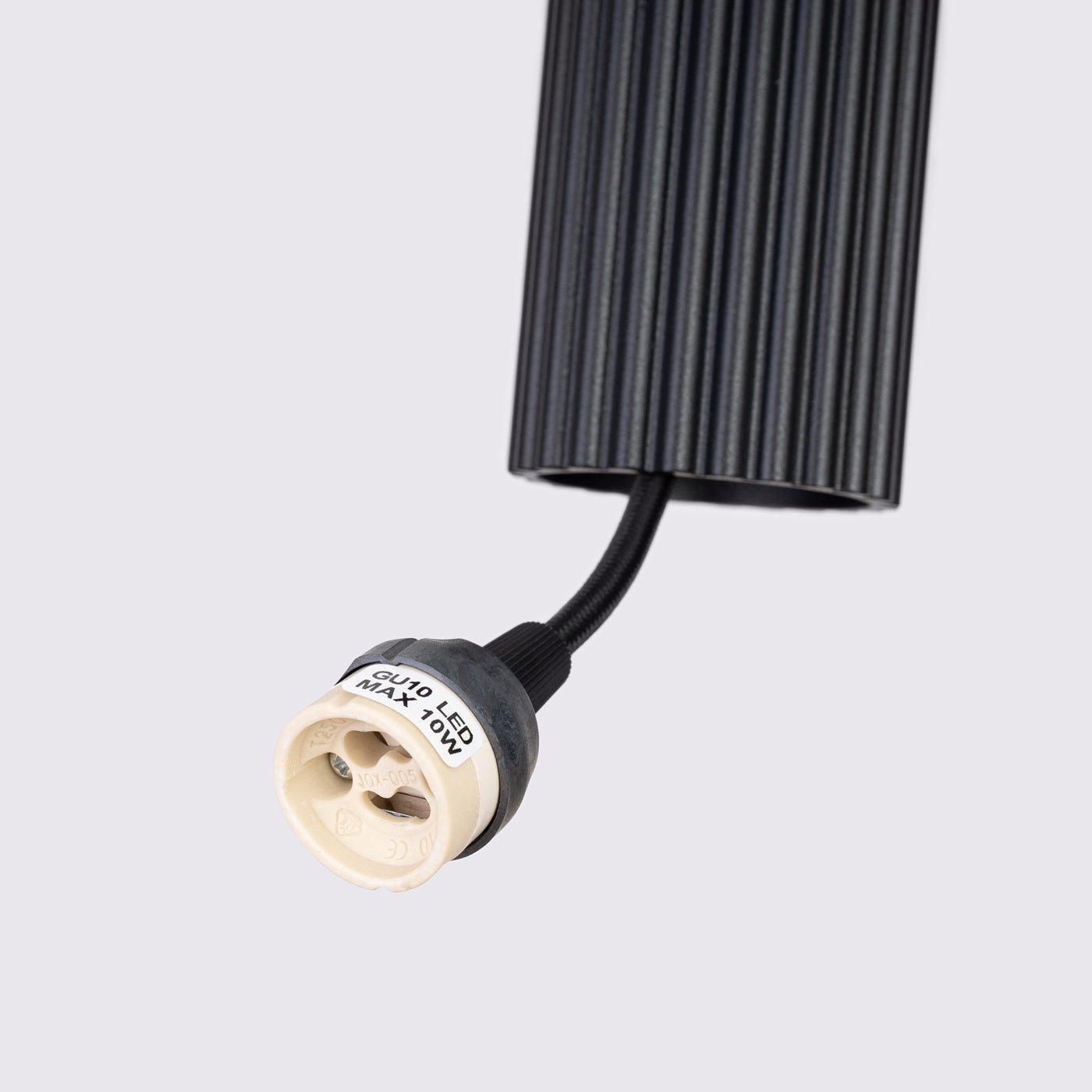 Pendelleuchte "KARBON 3L" – Pendelleuchte in Schwarz | Dexity Lichtdesign