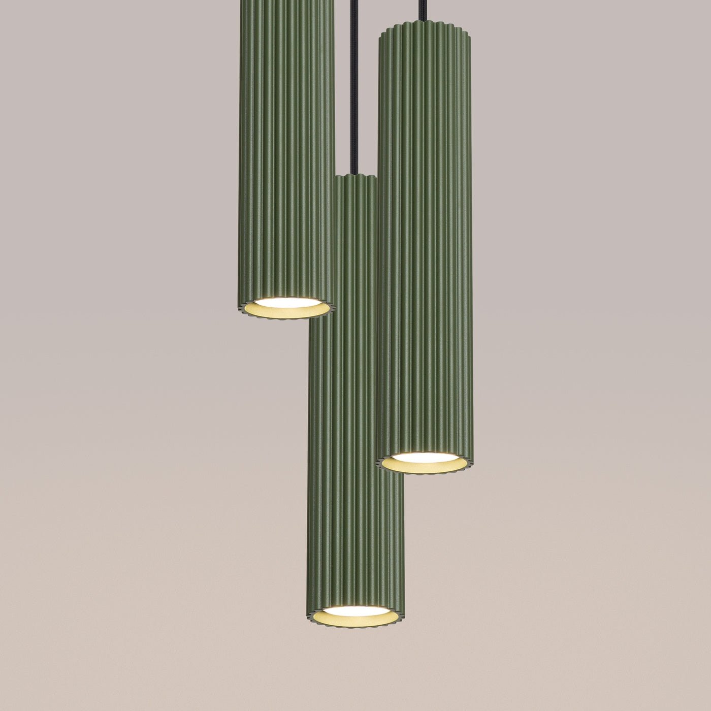 Pendelleuchte "KARBON 3P" – Pendelleuchte in Olivgrün | Dexity Lichtdesign
