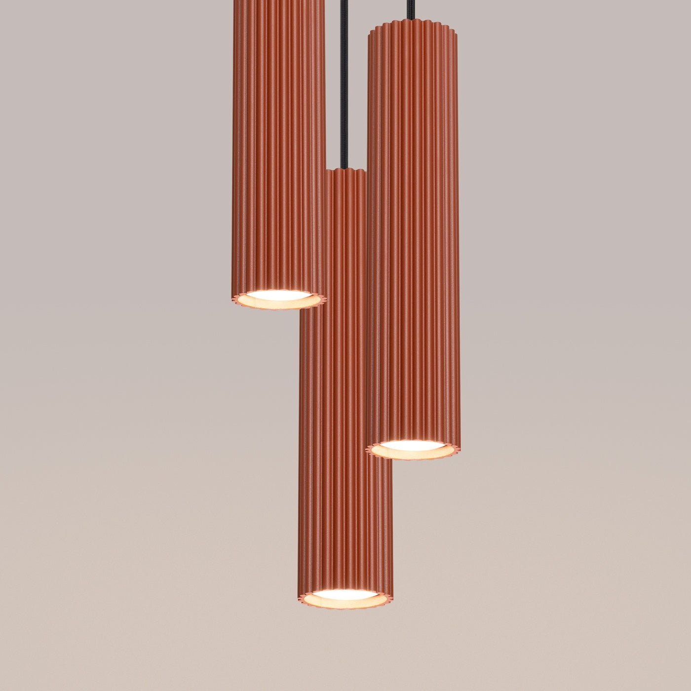 Pendelleuchte "KARBON 3P" – Pendelleuchte in Ocker Rot | Dexity Lichtdesign