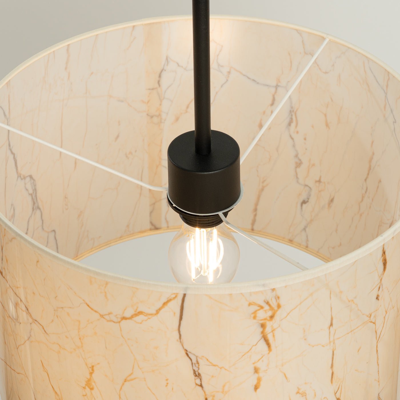 Pendelleuchte "NEVIA" – in Marmor | Dexity Lichtdesign