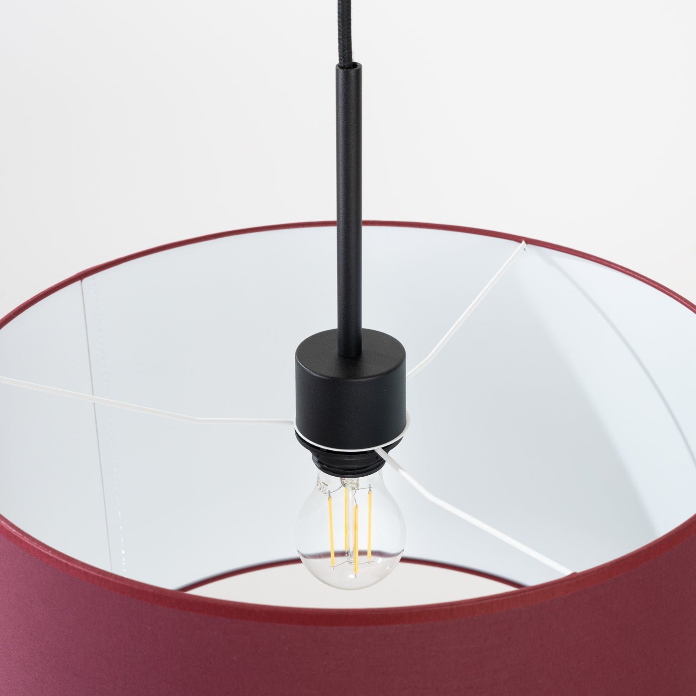 Pendelleuchte "NEVIA" – in Burgunderrot | Dexity Lichtdesign