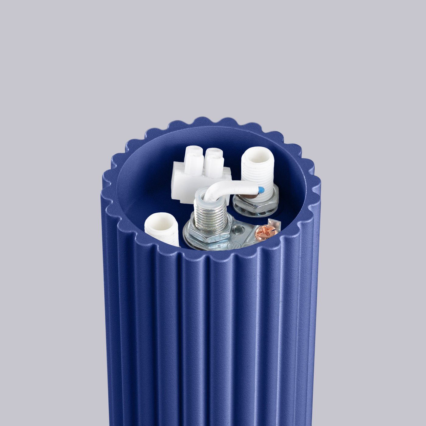 Plafond "HALO" (IP44) – Deckenleuchte in Ultramarin | Dexity Lichtdesign