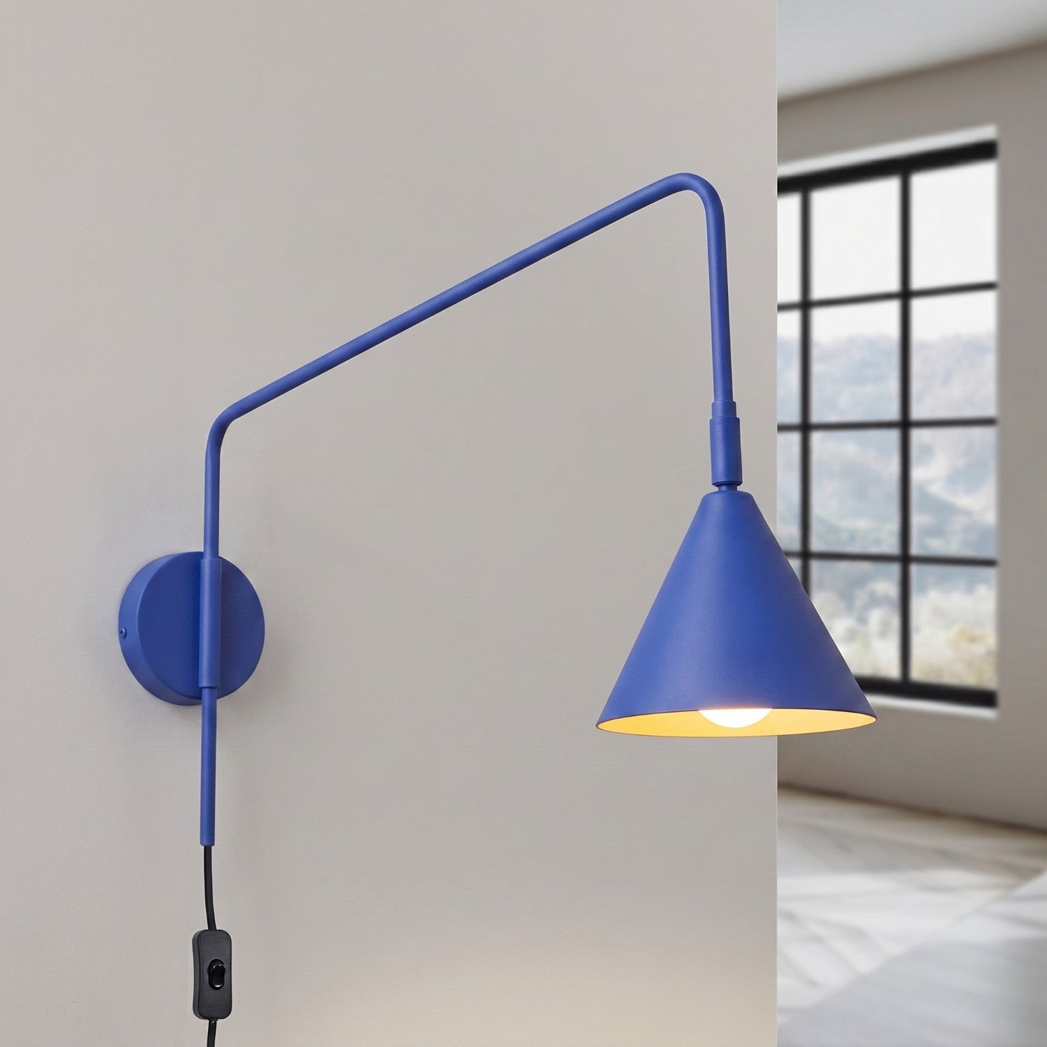 Wandleuchte "NOX" mit Stecker und Kabelschalter