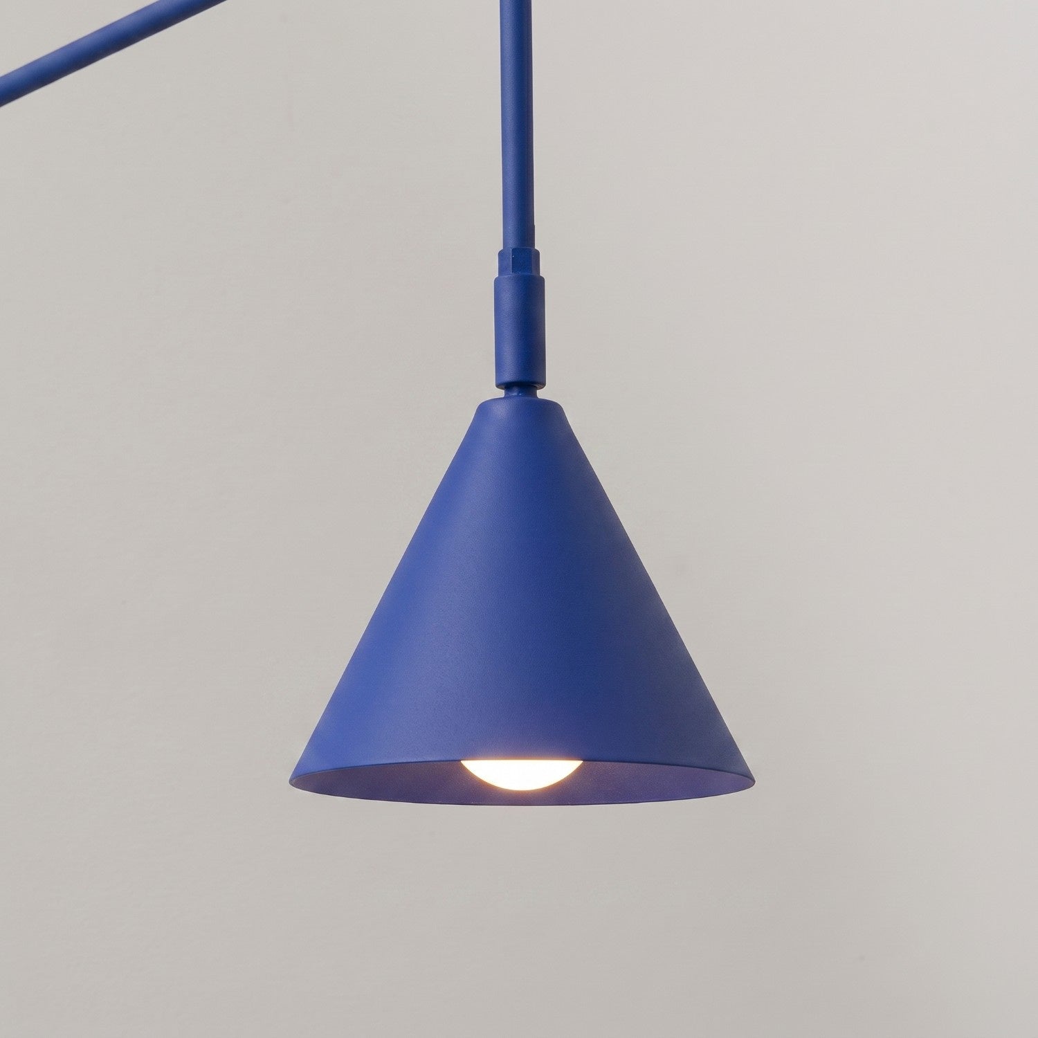 Wandleuchte "NOX" mit Stecker und Kabelschalter