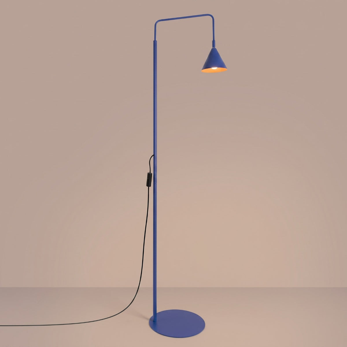 Stehlampe "NOX"