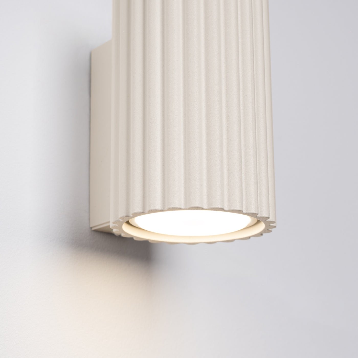 Wandleuchte "KARBON 10" – Wandleuchte in Beige | Dexity Lichtdesign