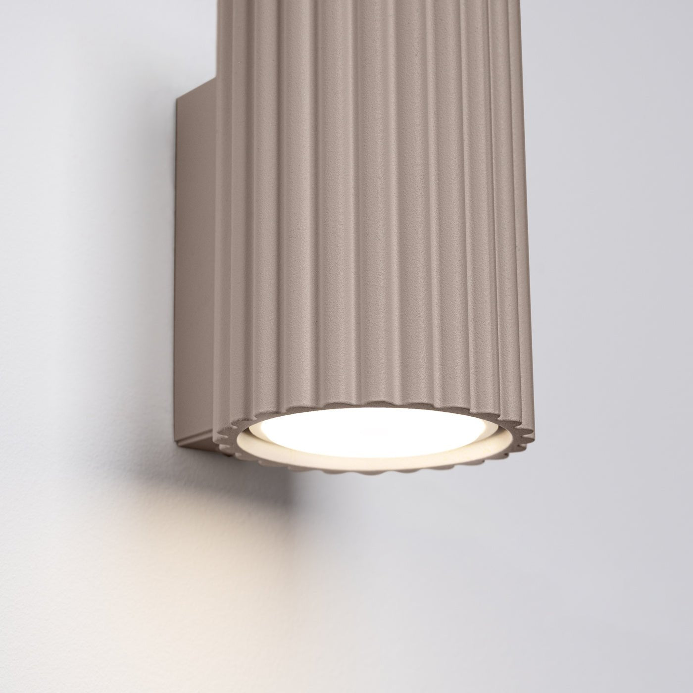 Wandleuchte "KARBON 10" – Wandleuchte in Taupe | Dexity Lichtdesign