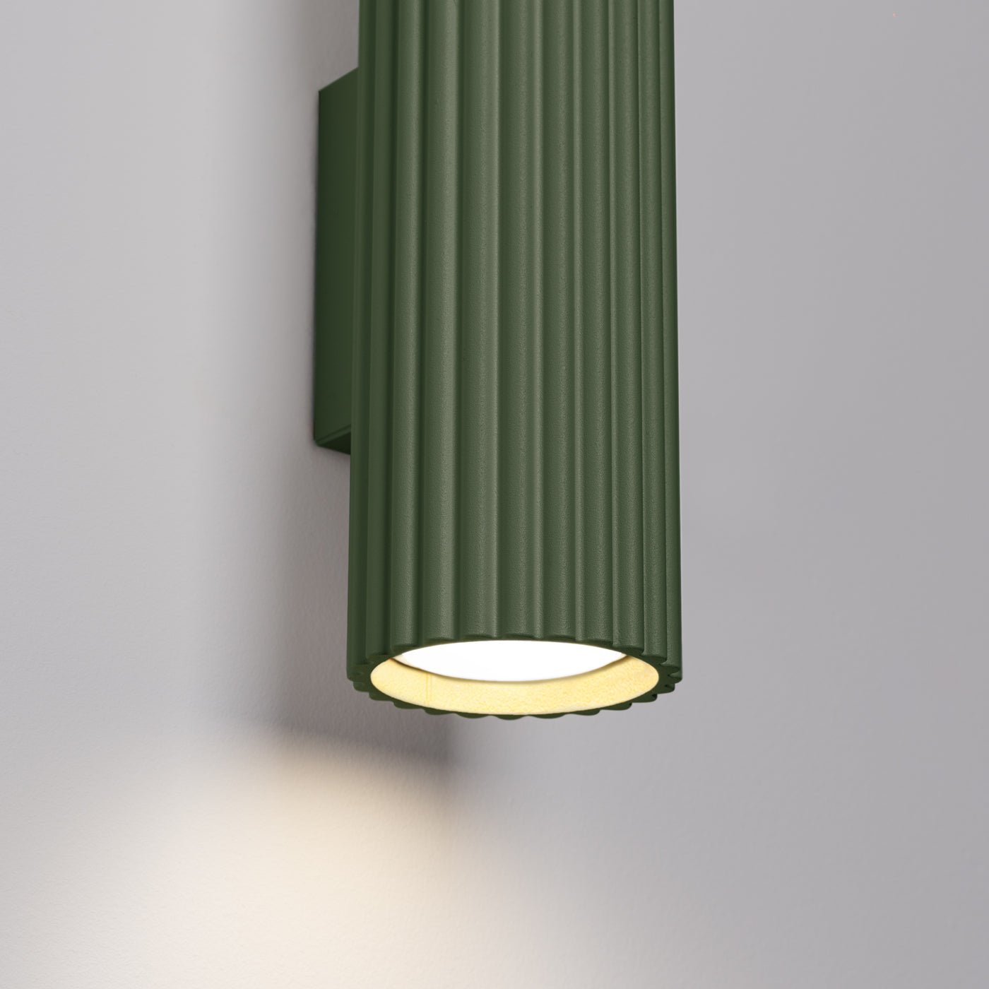 Wandleuchte "KARBON 20" – Wandleuchte in Olivgrün | Dexity Lichtdesign