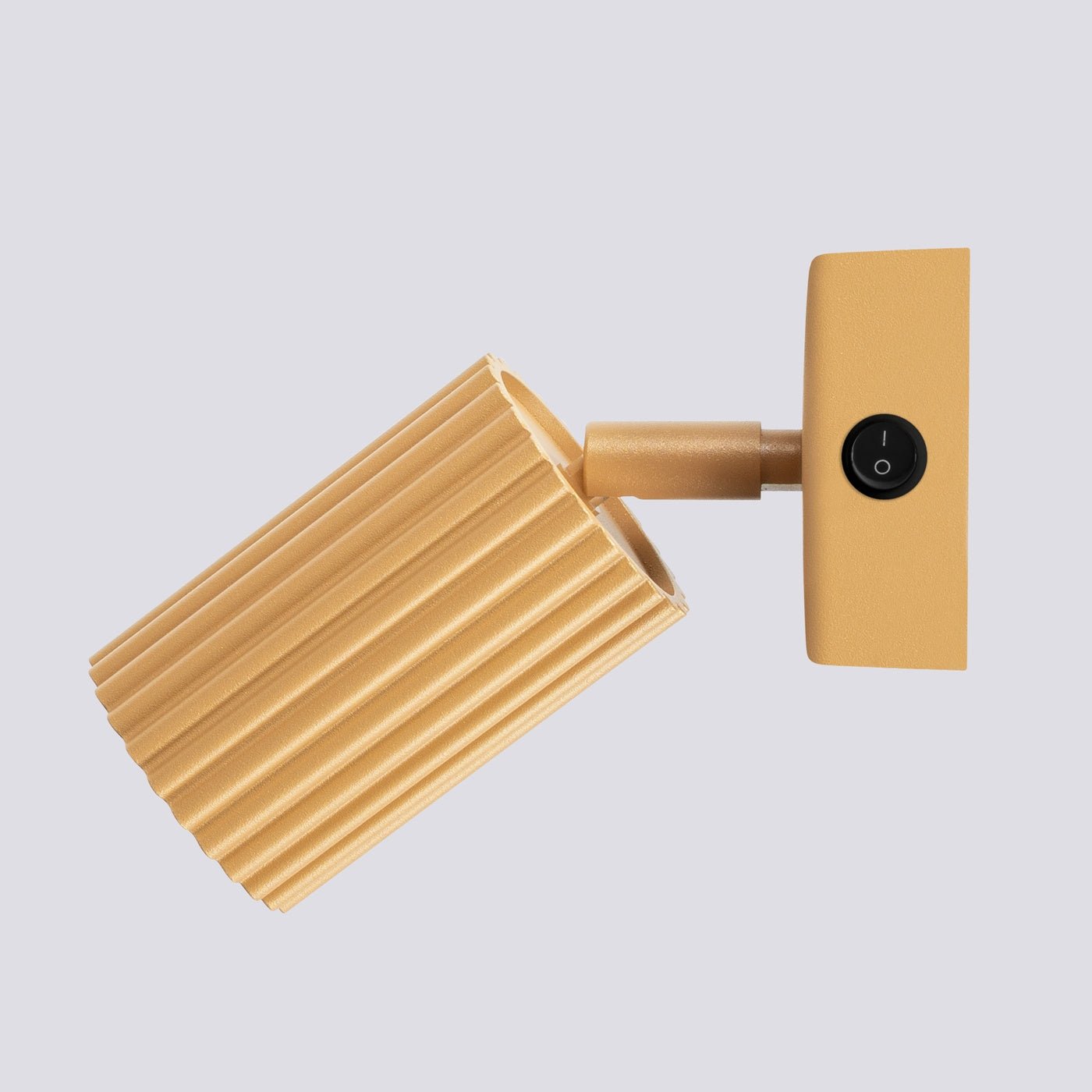 Wandleuchte "KARBON" mit Schalter – Wandleuchte in Golden | Dexity Lichtdesign