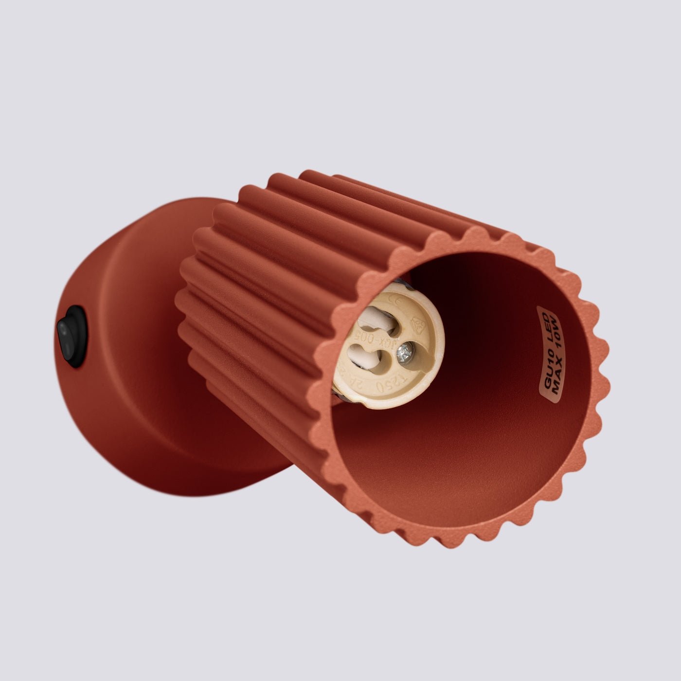 Wandleuchte "KARBON" mit Schalter – Wandleuchte in Roter Ocker | Dexity Lichtdesign