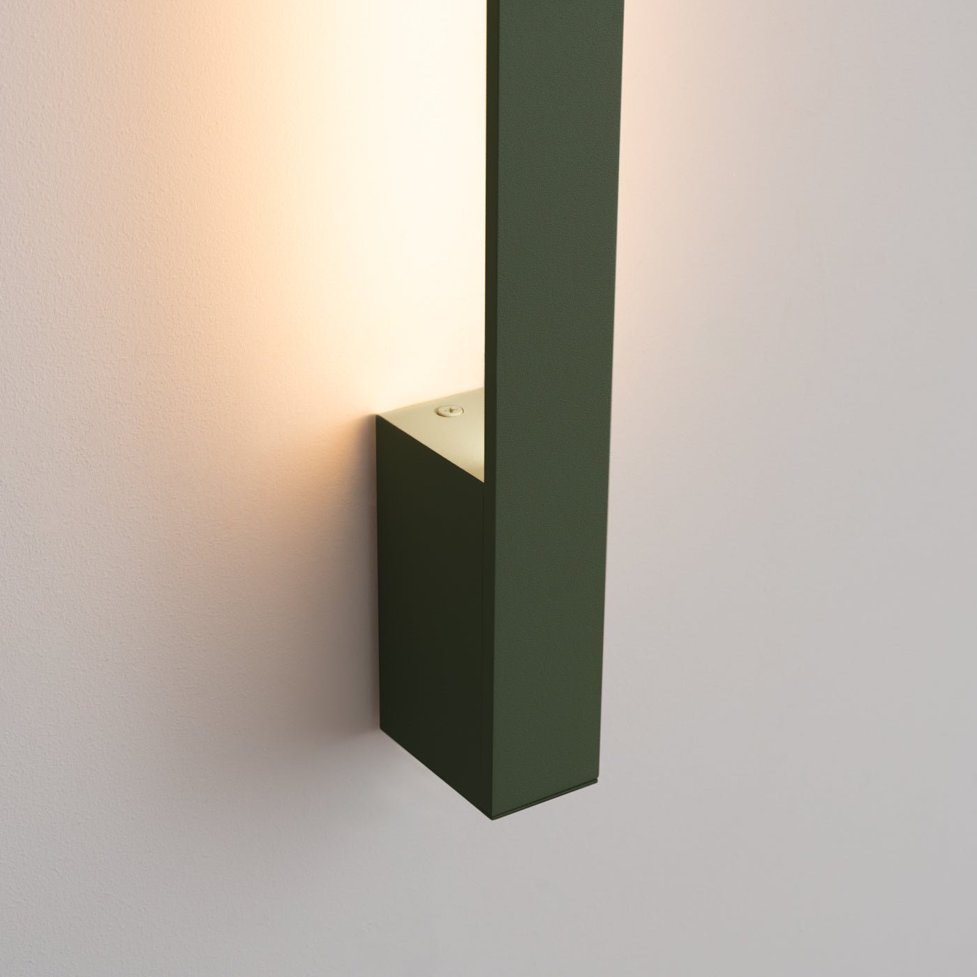 Wandleuchte "LAHTI 70" 3000K – Wandleuchte in Olivgrün | Dexity Lichtdesign