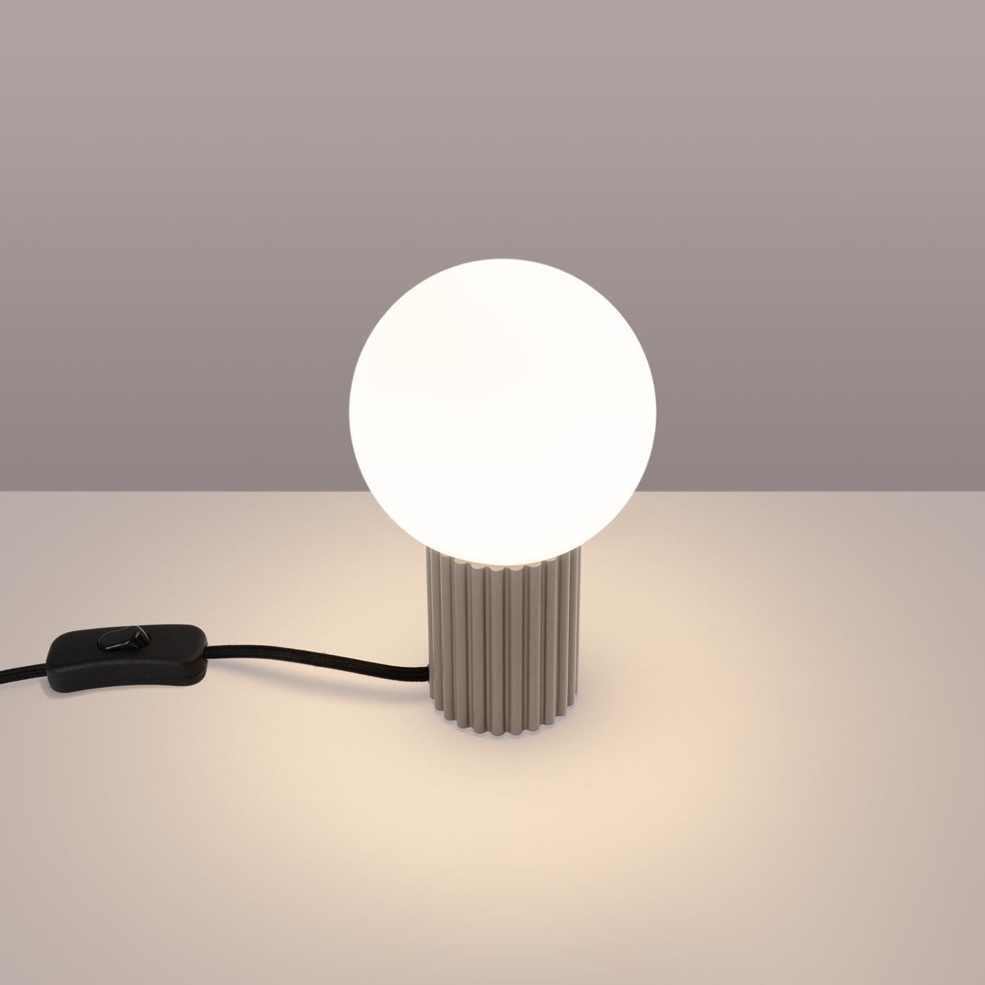 Tischlampe "HALO"