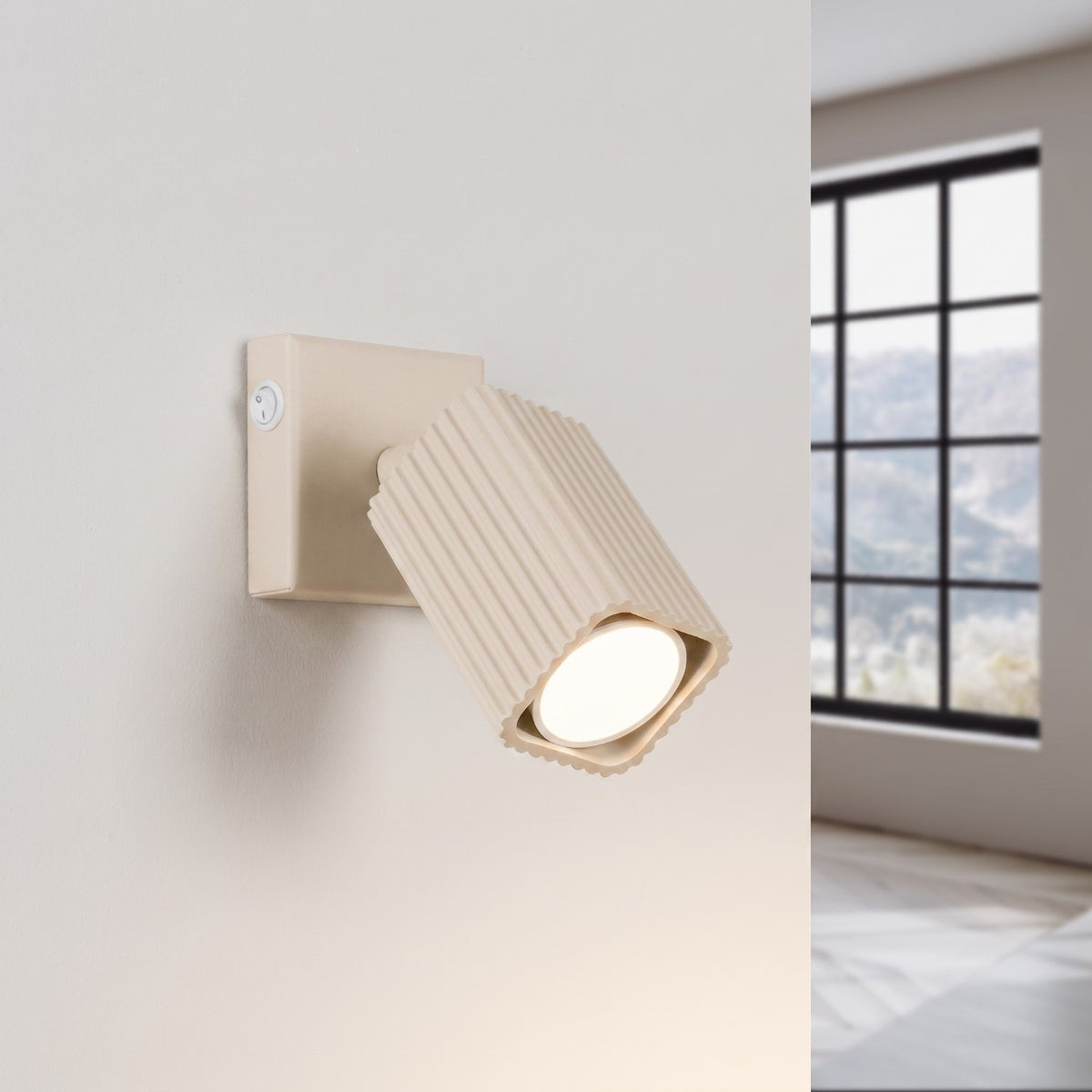 Wandleuchte "RAYO" mit Schalter