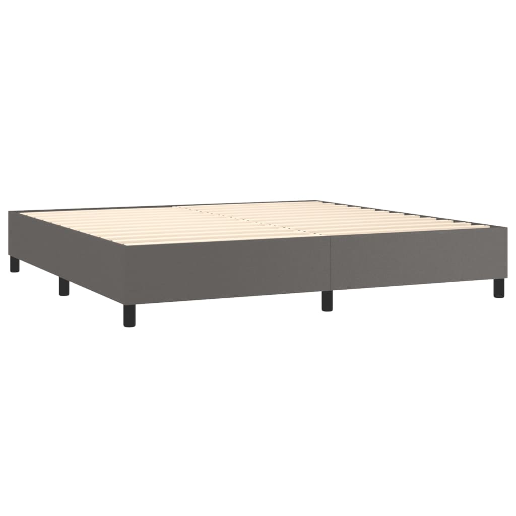 Boxspringbett ''Nailed'' mit Matratze 200x200 cm