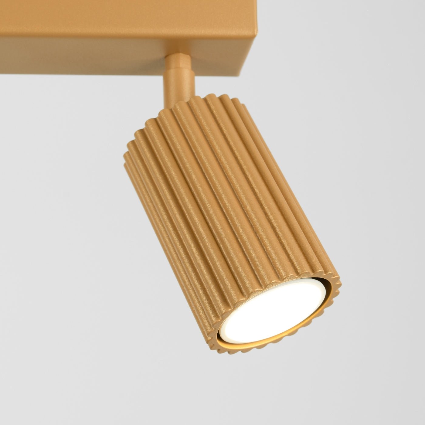 Deckenleuchte "KARBON 2" – Deckenleuchte in Golden | Dexity Lichtdesign