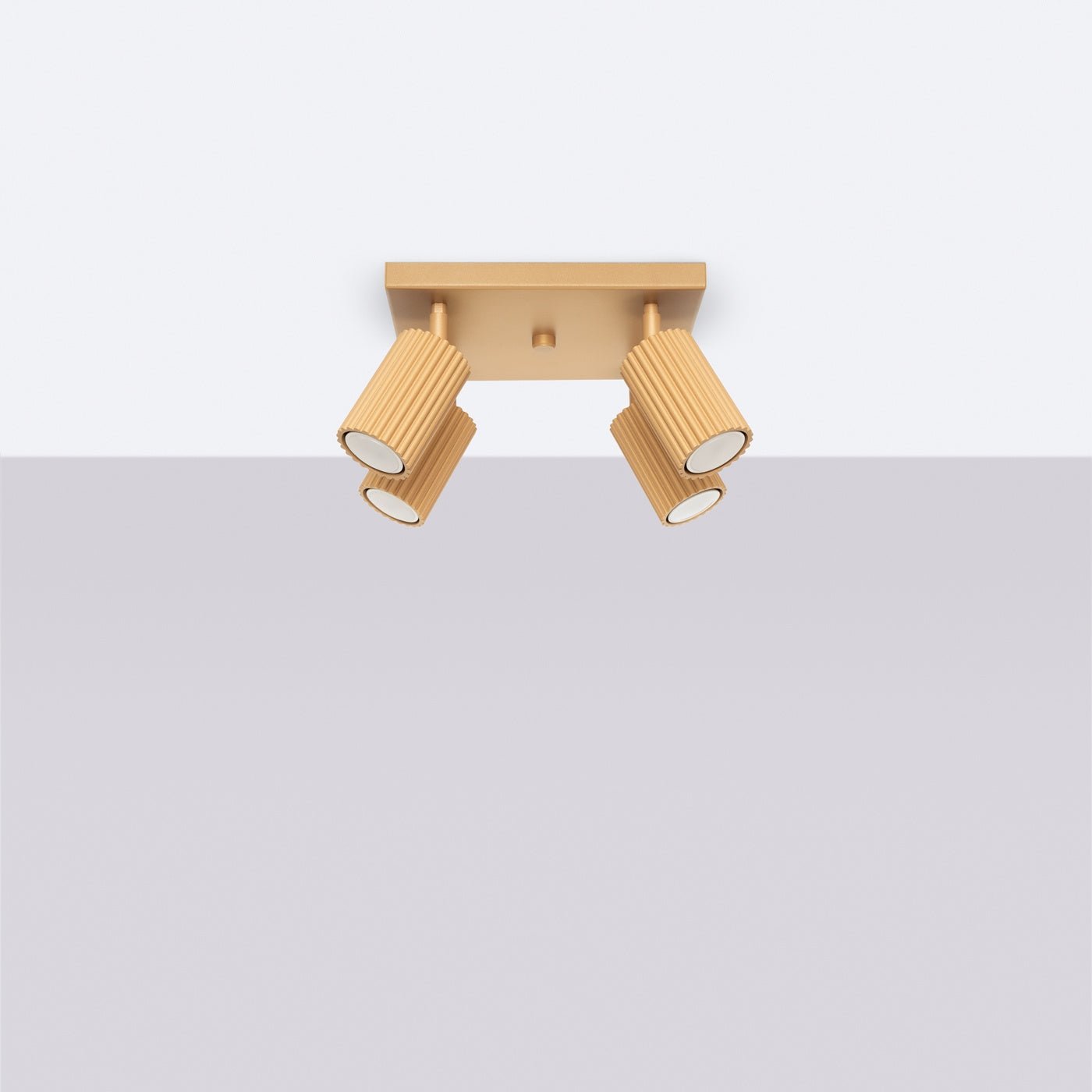 Deckenleuchte "KARBON 4" – Deckenleuchte in Golden | Dexity Lichtdesign