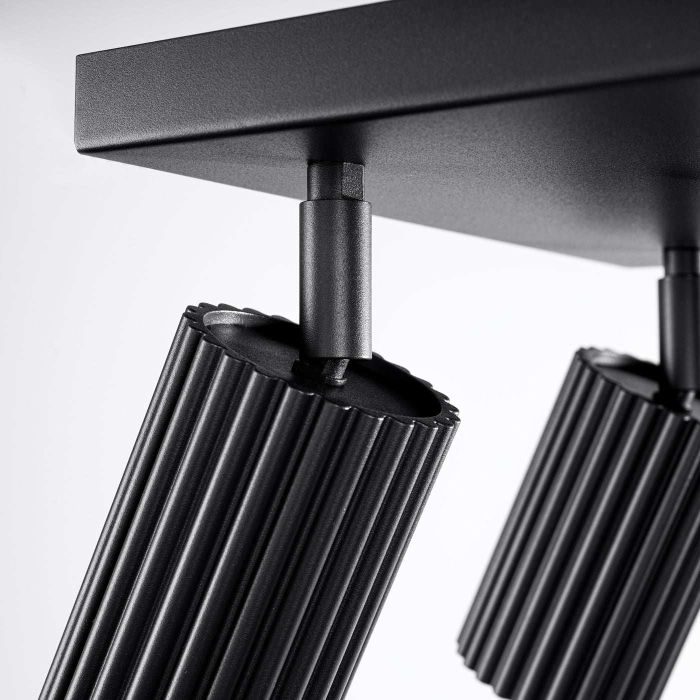 Deckenleuchte "KARBON 4" – Deckenleuchte in Schwarz | Dexity Lichtdesign