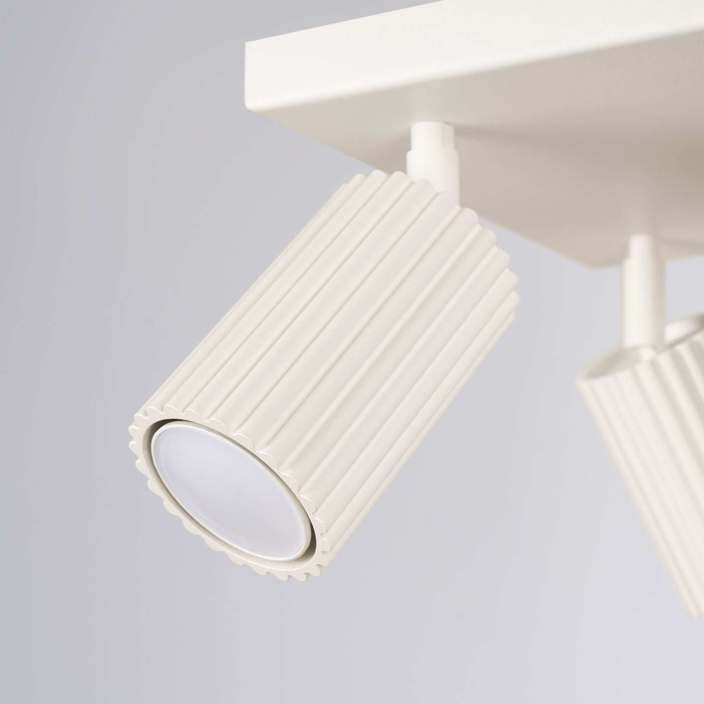 Deckenleuchte "KARBON 4" – Deckenleuchte in Beige | Dexity Lichtdesign