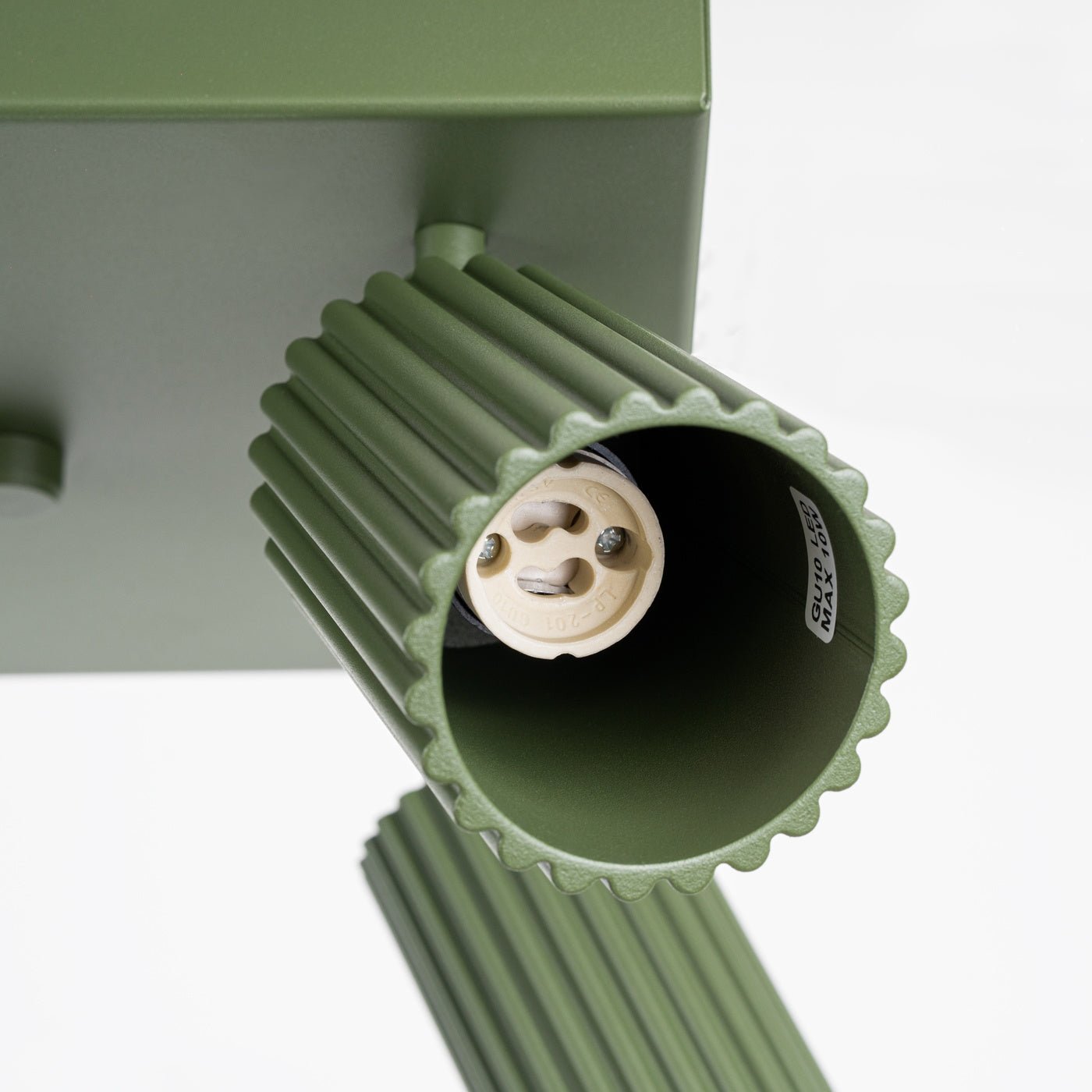 Deckenleuchte "KARBON 4" – Deckenleuchte in Olivgrün | Dexity Lichtdesign