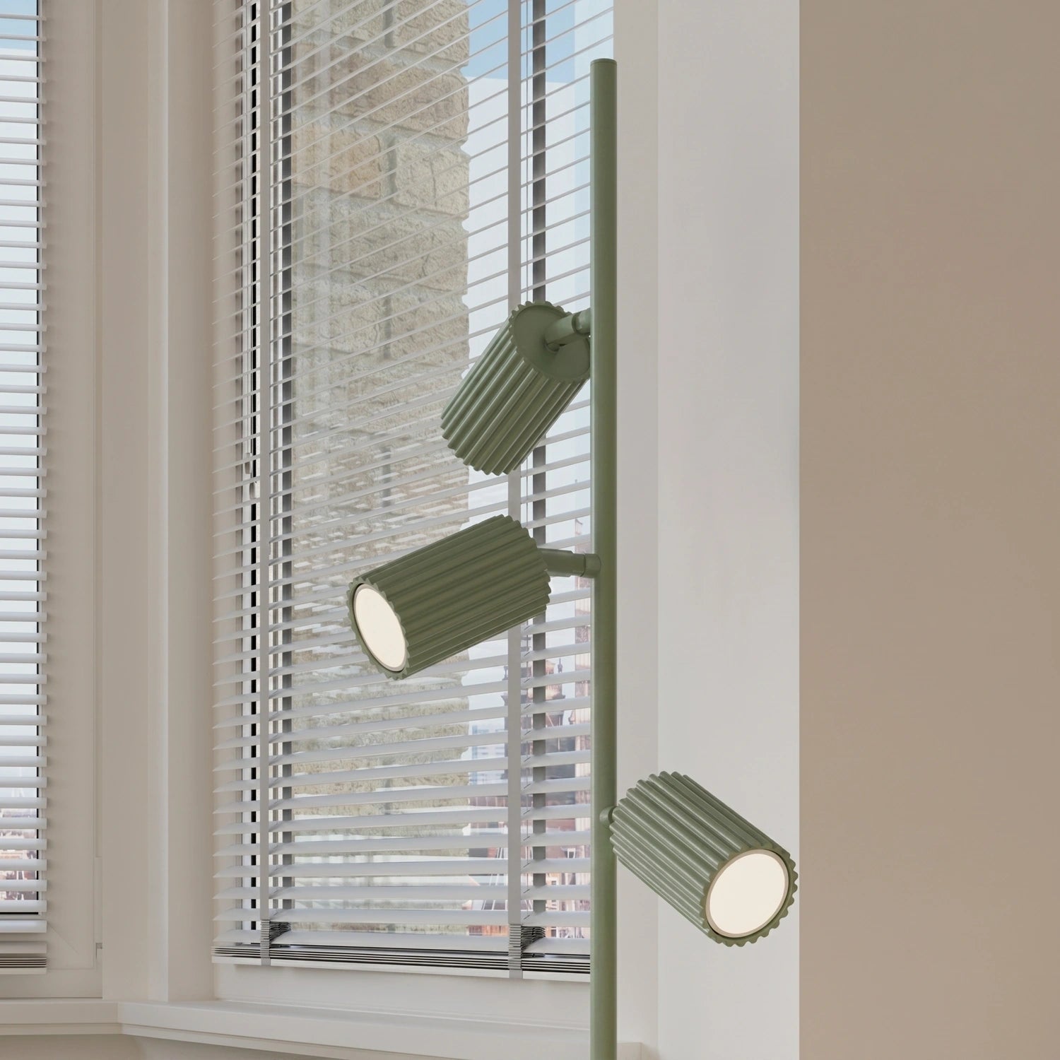 Stehlampe "KARBON 3"
