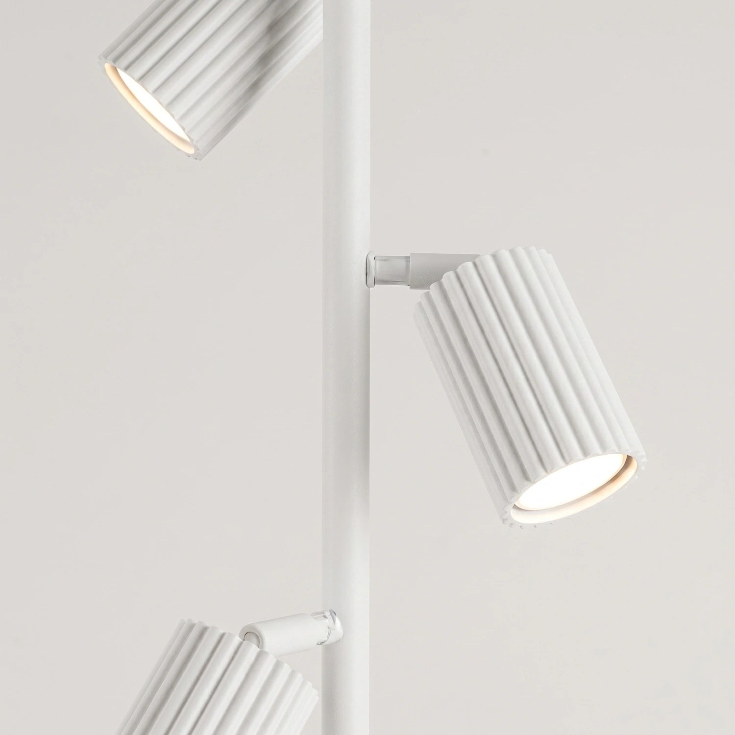 Stehlampe "KARBON 3"