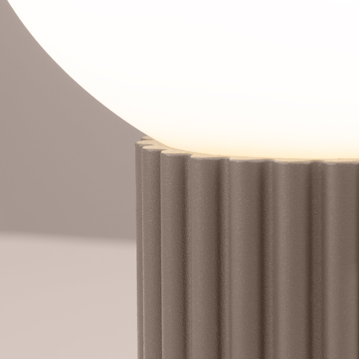 Tischlampe "HALO"