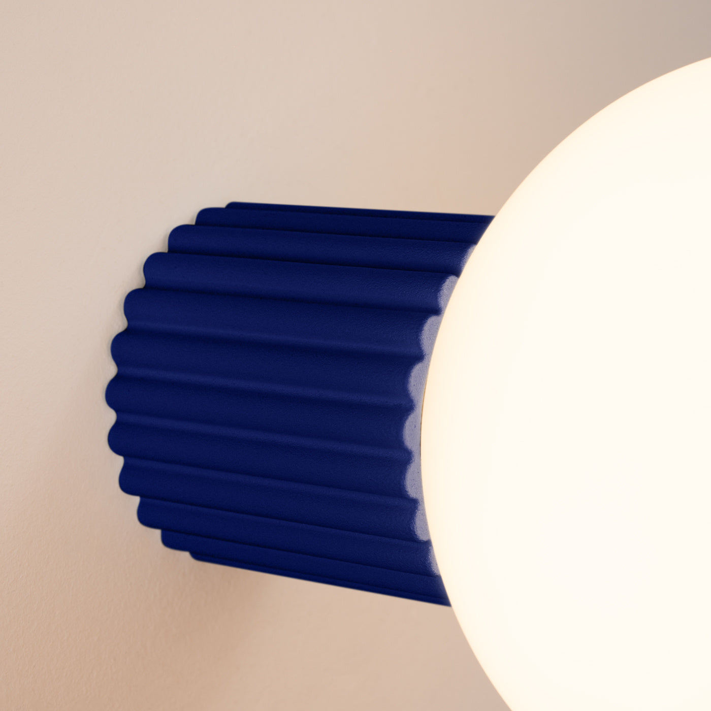 Wandleuchte "HALO" (IP44)