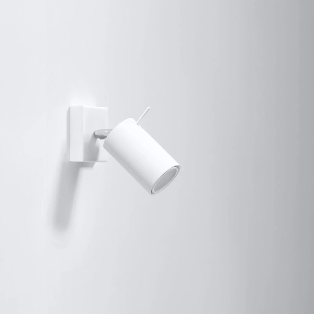 Wandleuchte "RING" mit einem Schalter
