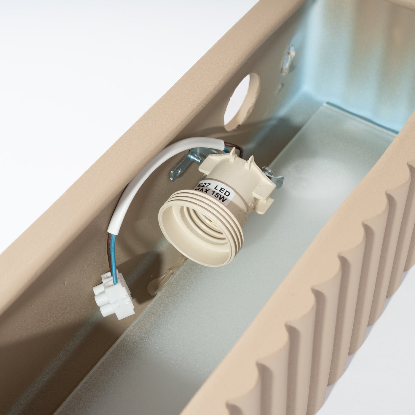 Keramik Wandleuchte "RIGATA" – in Taupe | Dexity Lichtdesign