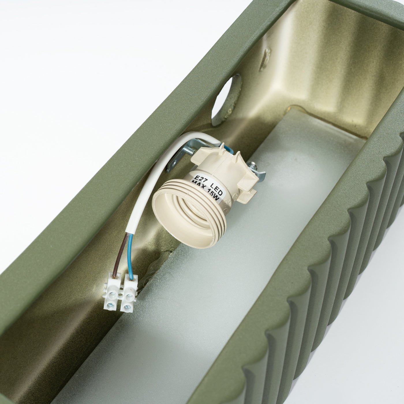 Keramik Wandleuchte "RIGATA" – in Olivgrün | Dexity Lichtdesign