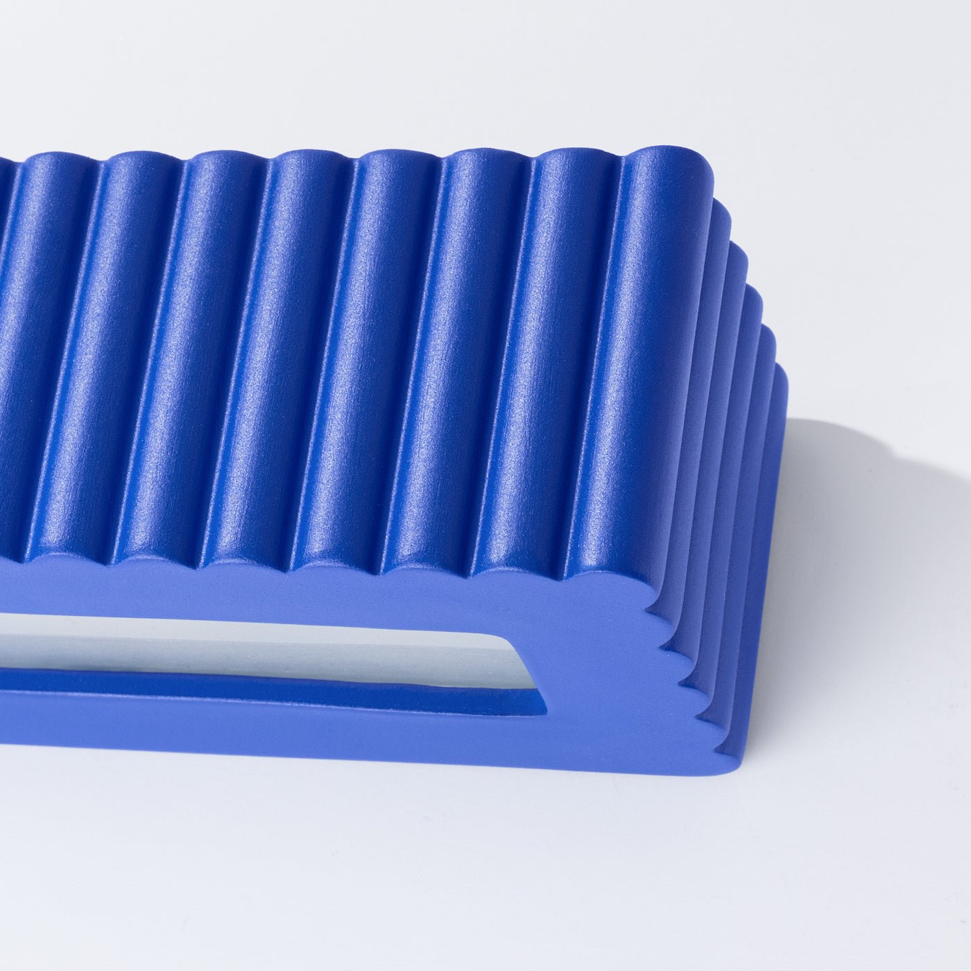 Keramik Wandleuchte "RIGATA" – in Ultramarin | Dexity Lichtdesign