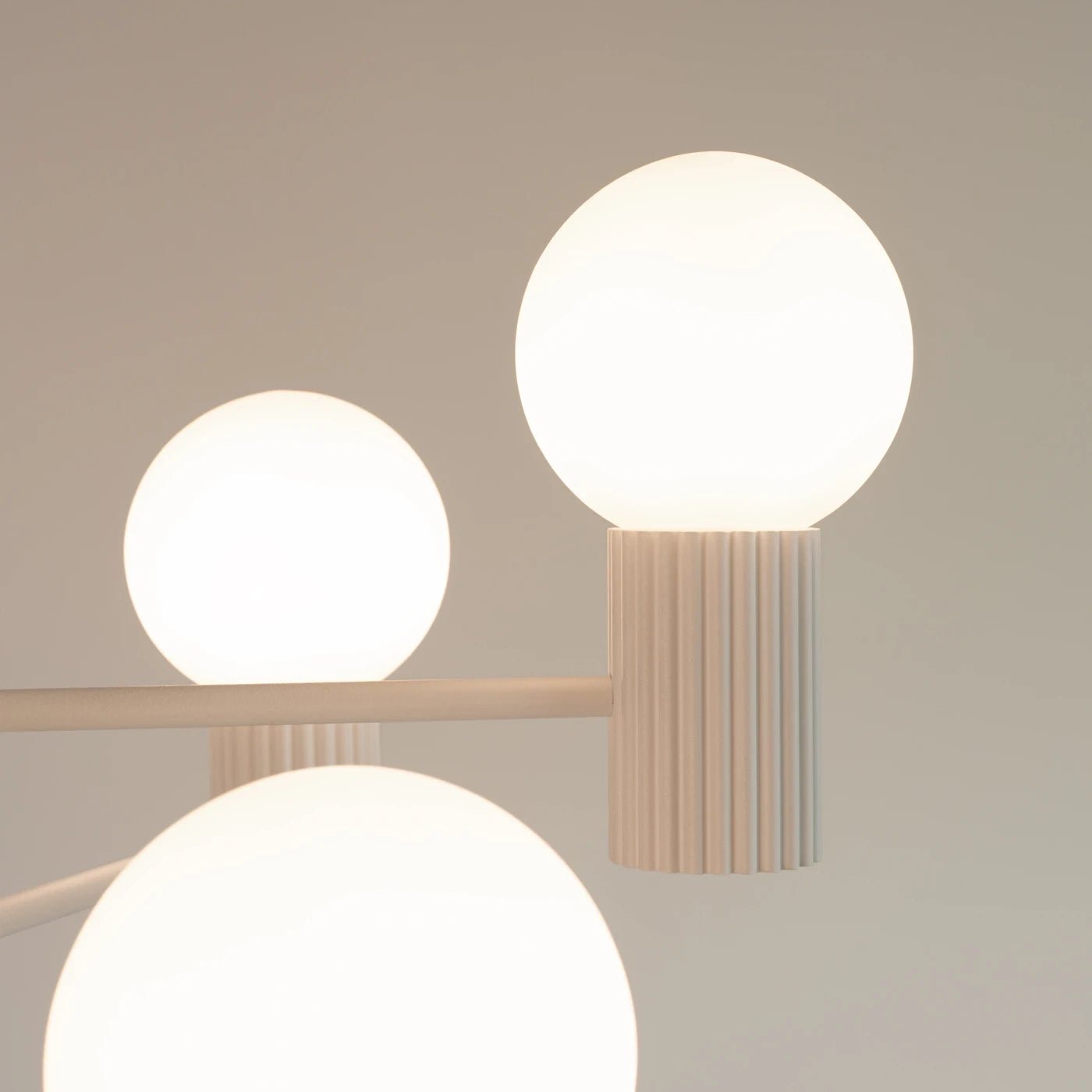 Kronleuchter "HALO 6" – in Beige | Dexity Lichtdesign