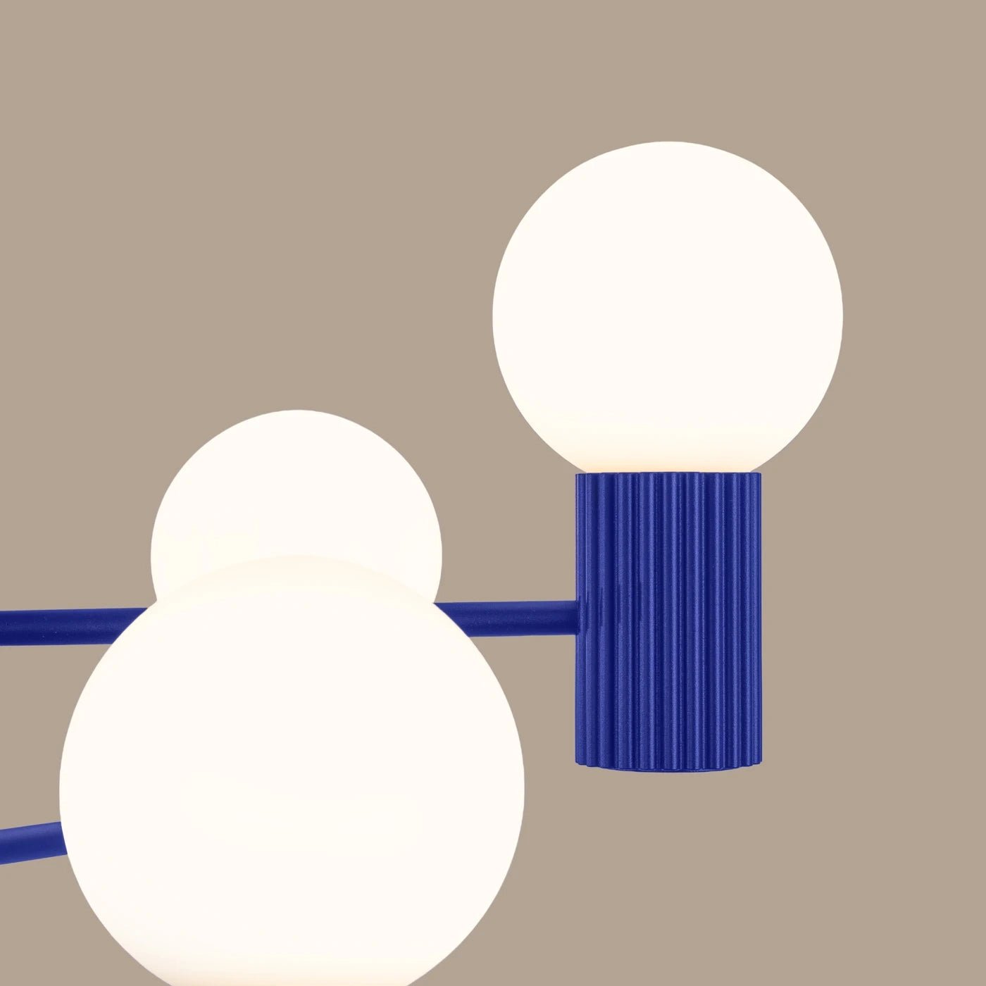 Kronleuchter "HALO 6" – in Ultramarin | Dexity Lichtdesign