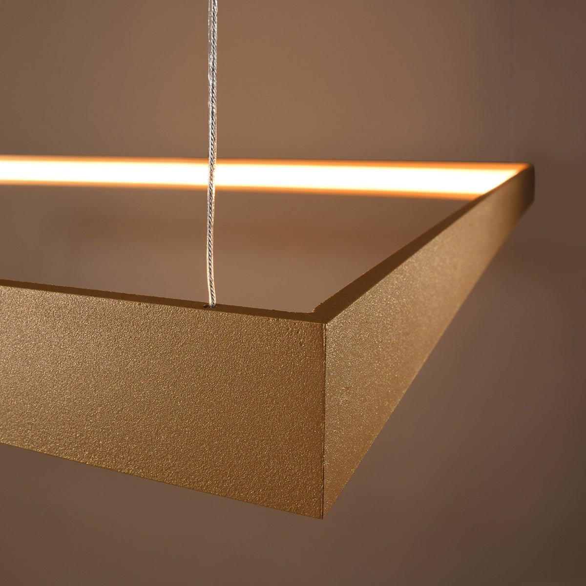 Kronleuchter "NELYA L" 3000K – Pendelleuchte in Golden | Dexity Lichtdesign