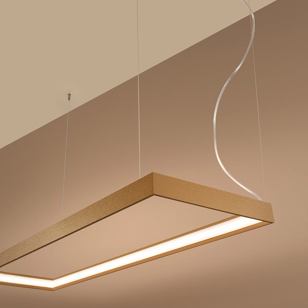 Kronleuchter "TUULA M" 3000K – Pendelleuchte in Golden | Dexity Lichtdesign