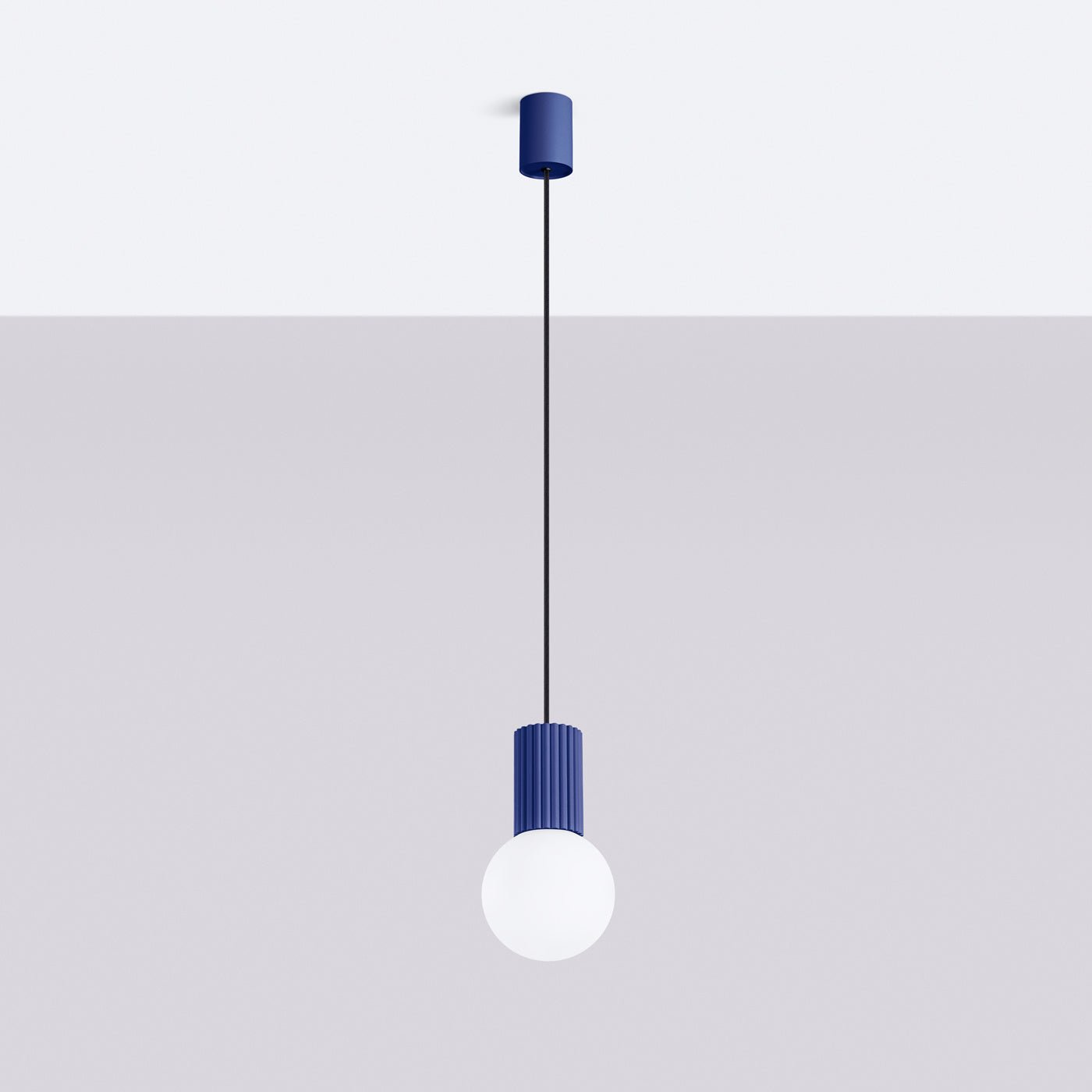 Pendelleuchte "HALO 1" – Pendelleuchte in Ultramarin | Dexity Lichtdesign